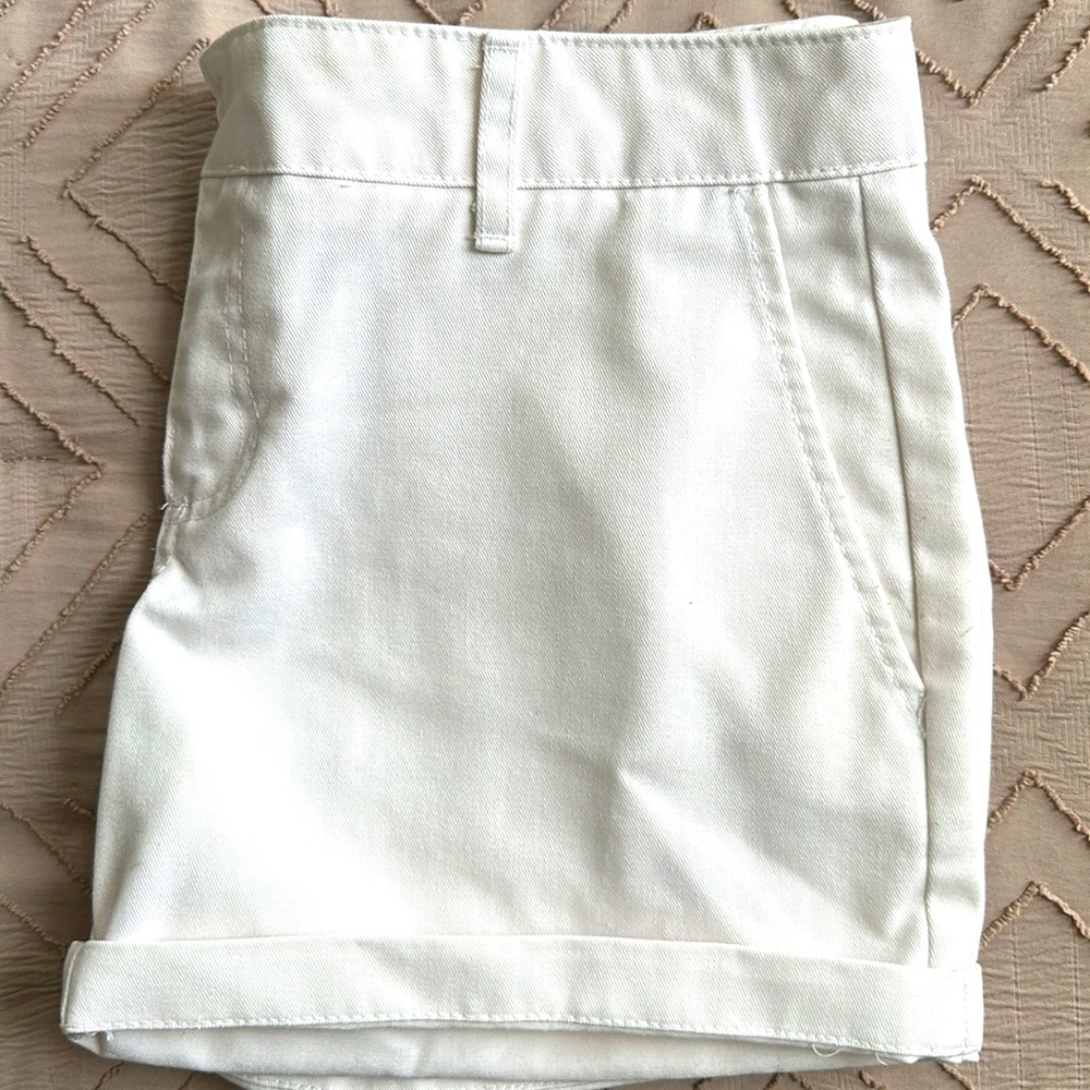 Women’s Hurley Golf or Casual Shorts - Picture 3 of 3
